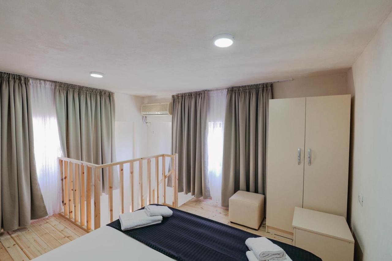 Vila Francesko Ksamil Esterno foto